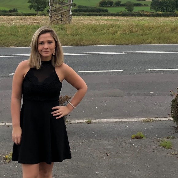 Meet your Posher, Jess - Picture 4 of 6